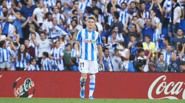 Arsenal sigter mod Martin Odegaard som erstatning for udstødte Mesut Özil