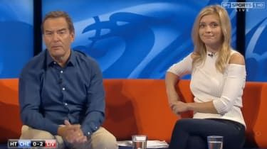 Rachel Riley slutar på Friday Night Football efter 'hemska övergrepp' på nätet