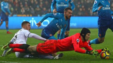 Arsenal falder til nederlag mod Swansea