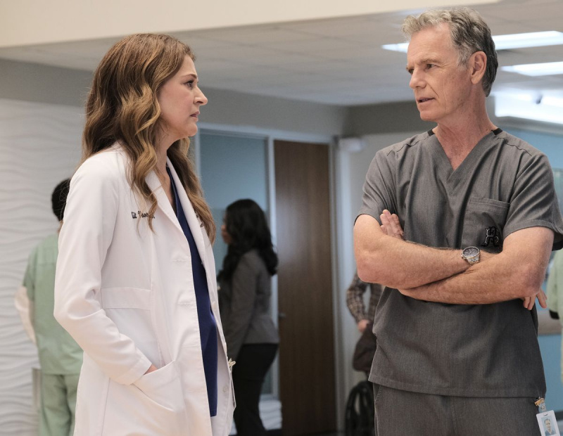 Jane Leeves Bruce Greenwood The Resident Stagione 4 Kit Bell