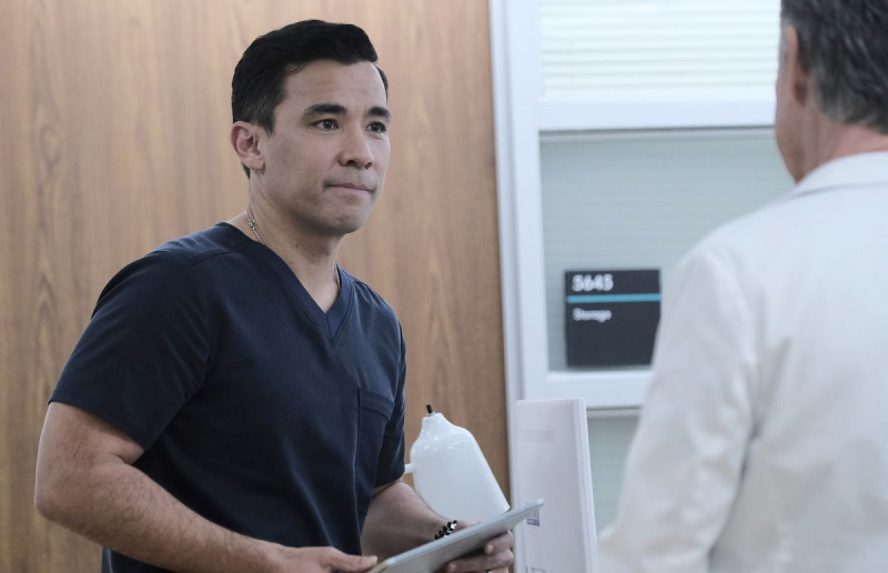 Conrad Ricamora The Resident 4ª temporada, episódio 7