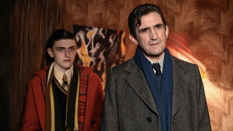 Ο Max Macmillan και ο Stephen McGann στο Call the Midwife.
