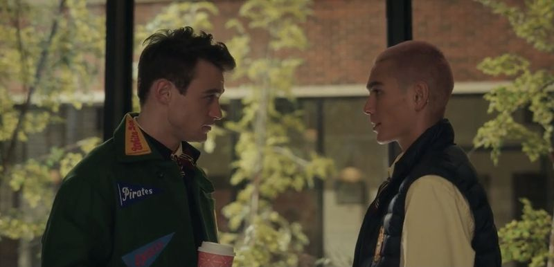 Evan Mock in Thomas Doherty v Gossip Girl