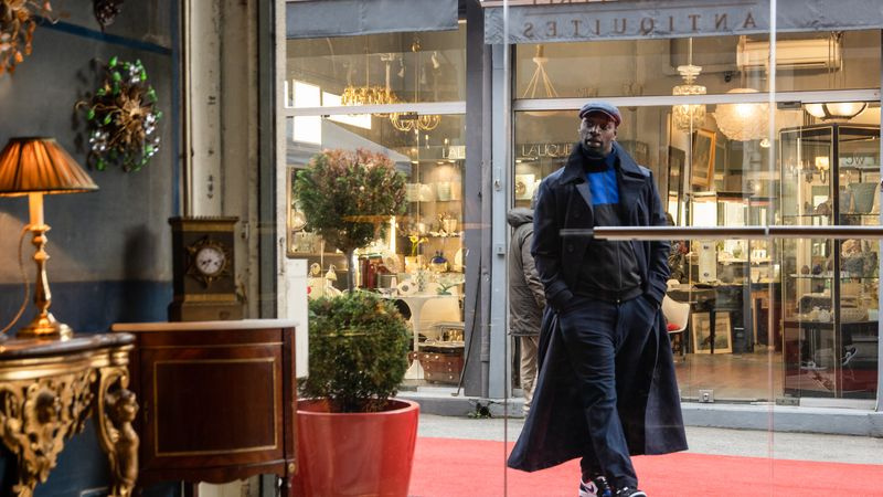 Ο Omar Sy στη σειρά του Netflix