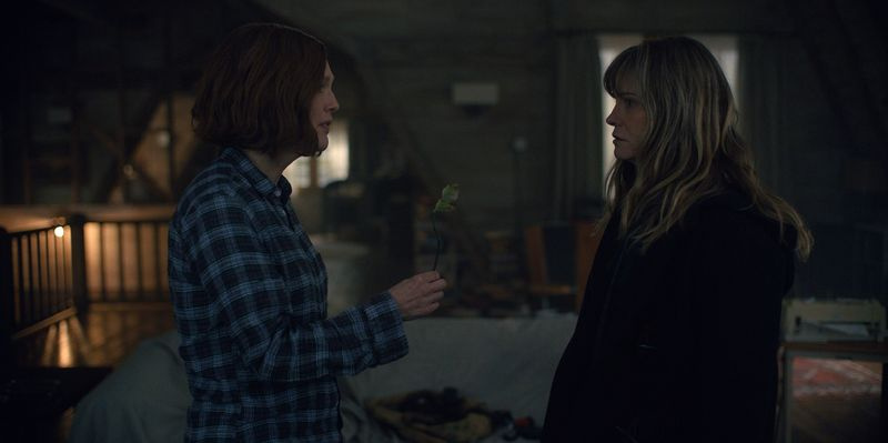 Η Julianne Moore και η Jennifer Jason Leigh μπαίνουν