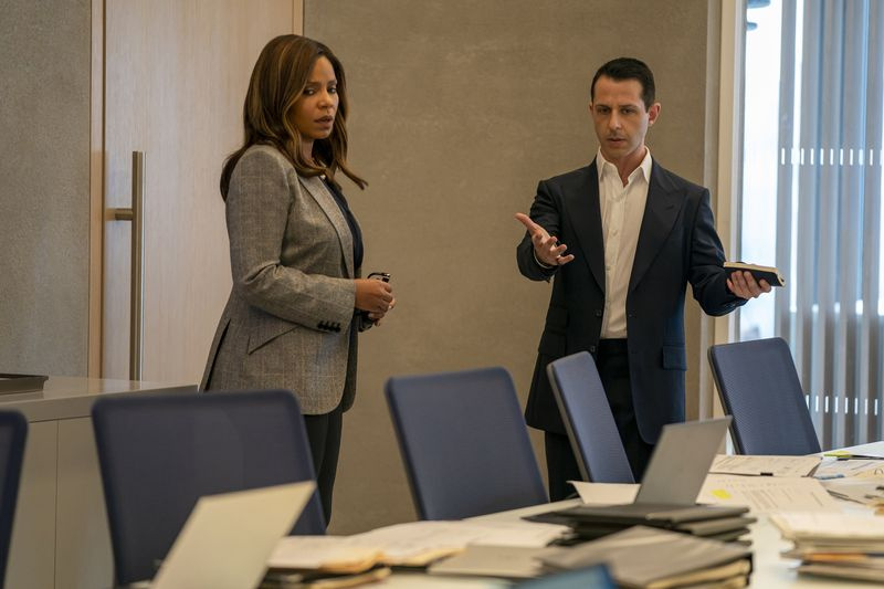 Sanaa Lathan και Jeremy Strong στη διαδοχή