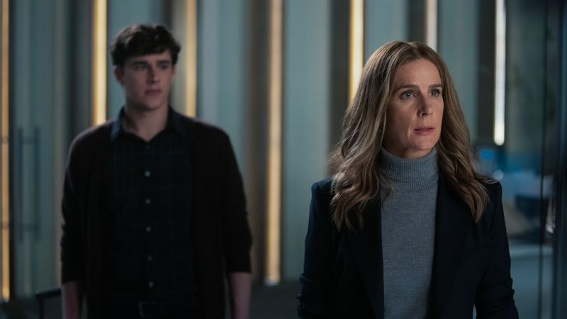 David Sullivan nei panni di Faber e Rachel Griffiths nei panni di Gretchen