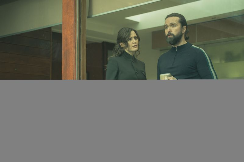 Clare Dunne și Emmett J. Scanlan în Kin