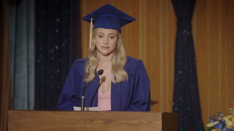 Lili Reinhart Riverdale Stagione 5 Episodio 3 Betty Cooper
