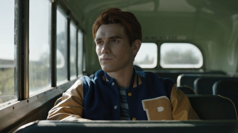 KJ Apa Riverdale Stagione 5 Episodio 3 Archie