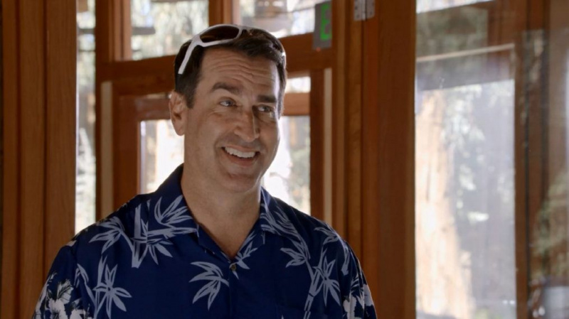 'Rob Riggle's Ski Master Academy': Rob si organizza una festa di compleanno (VIDEO)