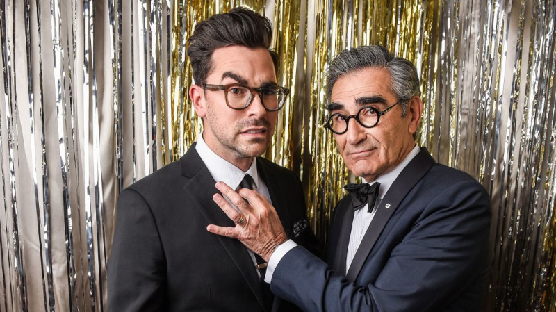 'Schitt's Creek' Urlaubsspecial: Daniel & Eugene Levy necken einen Rückblick auf die Rosenfamilie
