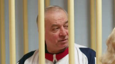 Spojené království požádalo o vydání ruských podezřelých z útoku novičokem