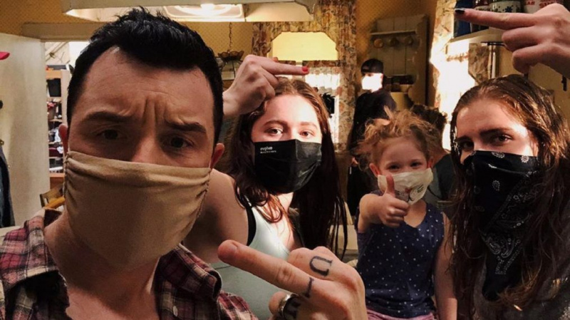 Schamlose Staffel 11 Emma Kenney Noel Fisher
