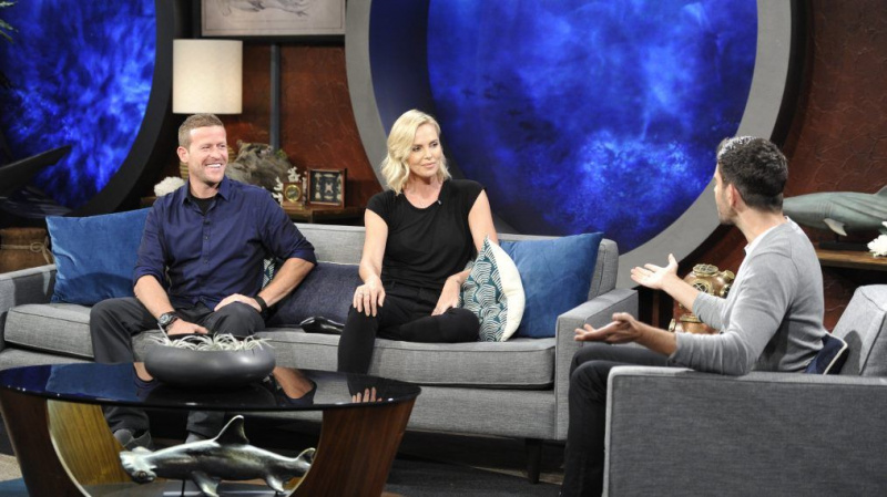 Shark Week 2017: 'Shark After Dark' hakt Charlize Theron und mehr Gäste