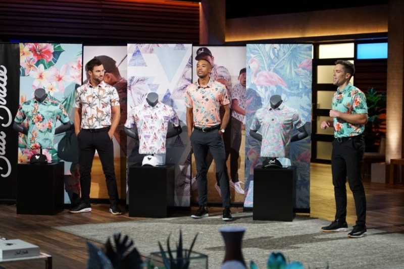 Un entrepreneur met Robert Herjavec au défi de jouer au golf dans un aperçu de «Shark Tank» (VIDEO)