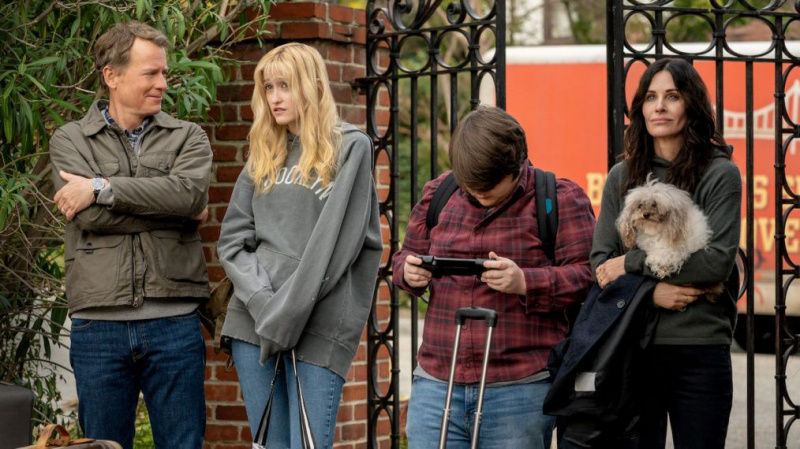 Starz bestiller skrekkkomedie 'Shining Vale' med Courteney Cox, Greg Kinnear og Mira Sorvino til serien