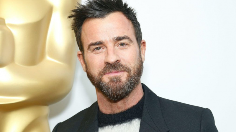 Sechs Fuß unter Justin Theroux