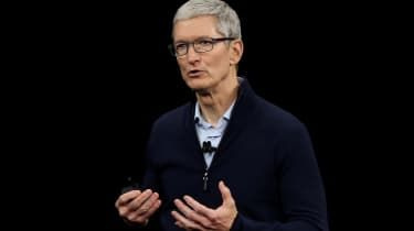 Apple samazina iPhone XS un XR ražošanu par 10%