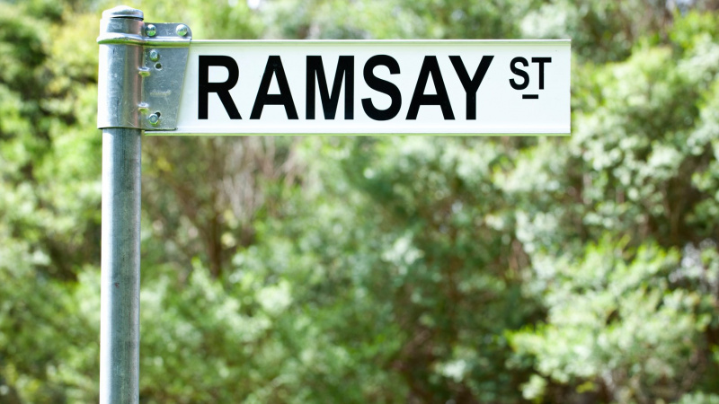  Ramsay St -kyltti Neighborsilta