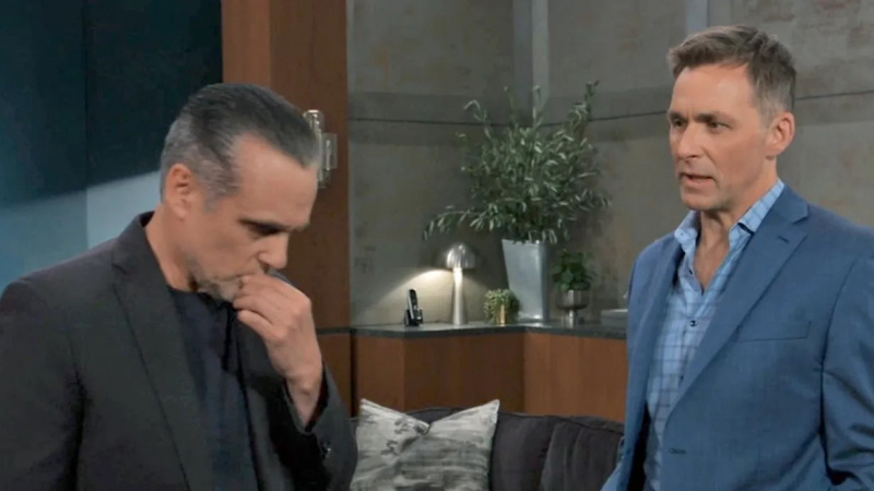 Maurice Benard และ James Patrick Stuart รับบทเป็น Sonny และ Valentin ในการสนทนาใน General Hospital