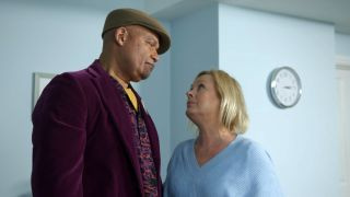 Spoilers des docteurs : Gabrielle Glaister de Brookside et invité Louis Emerick !
