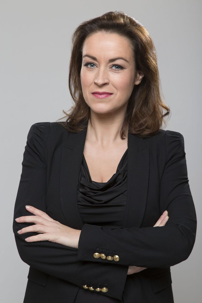 Doctor Zara Carmichael gespielt von Elisabeth Dermot Walsh in Doctors