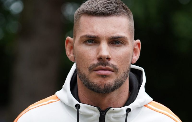 Ste Hay i Hollyoaks