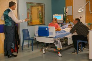 Spoiler su Coronation Street: Leanne Battersby e Nick discutono per Oliver