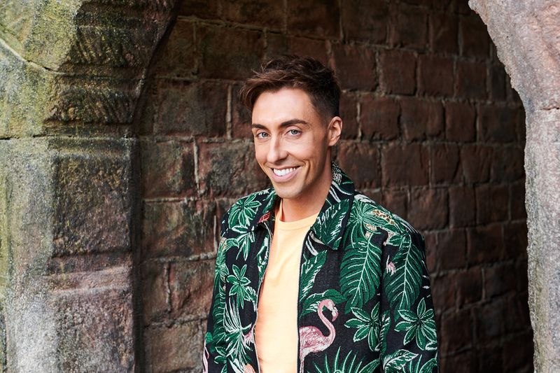 Felix Westwood interpretat de Richard Blackwood în Hollyoaks