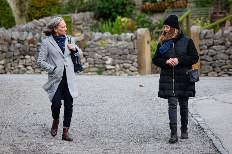 Harriet hace todo lo posible en Emmerdale