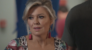 Spoilers de Home and Away: ¡Emergencia!... ¿Qué le pasa a John Palmer?