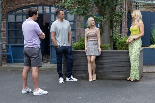 Σπόιλερ του «Hollyoaks»: Ο Τόνι Χάτσινσον είναι καθαρός