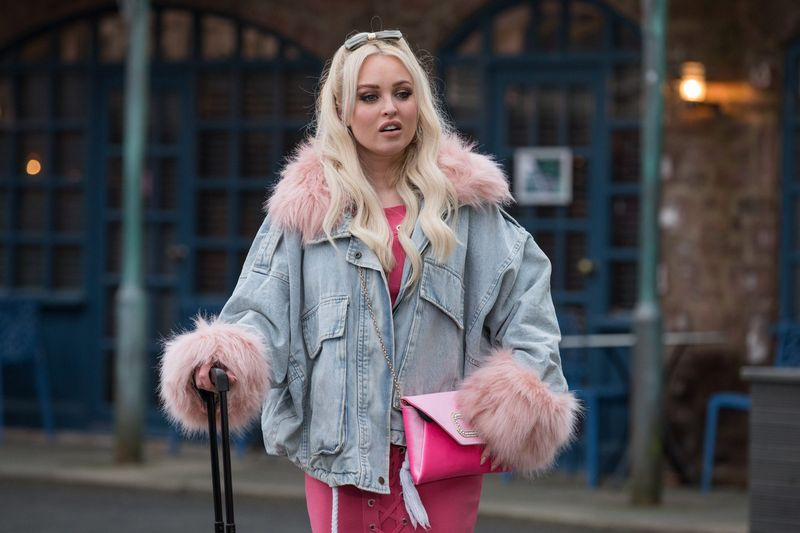 Terēza Makvīna un Sets Kostello Hollyoaks 5. nedēļā
