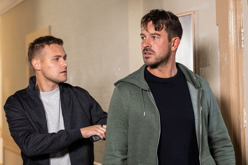 Darren Osborne ist ein Gefangener in Hollyoaks.