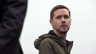 Spoilers pe Coronation Street: Todd Grimshaw s-a întors... și are mari probleme