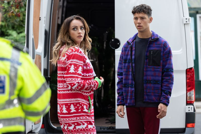 Ollie Morgan y Becky Quentin en Hollyoaks