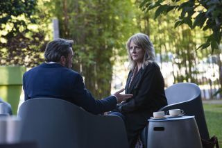 'Naapureiden' spoilerit: Melanie Pearson tapaa MYSTEERISEN miehen!