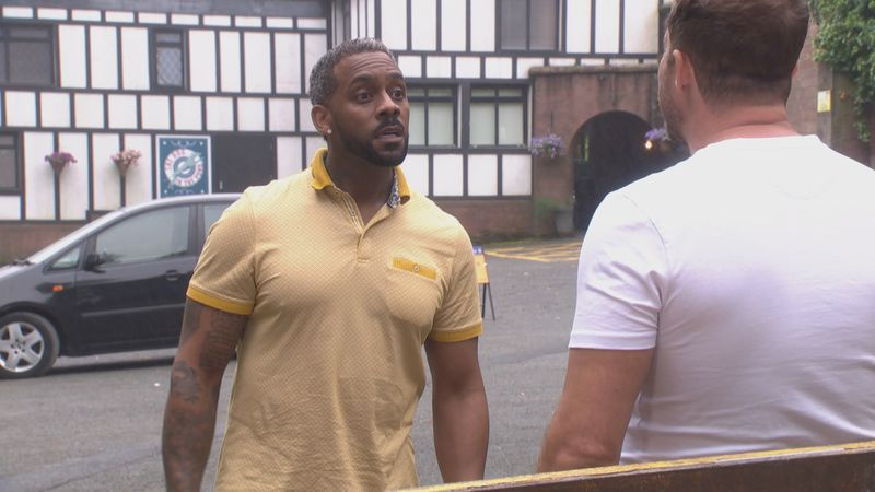 Felix Westwood und Warren Fox in Hollyoaks
