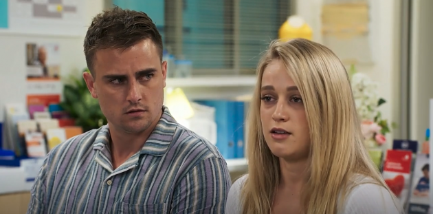 Spoilers de los vecinos, Kyle Canning, Roxy Willis