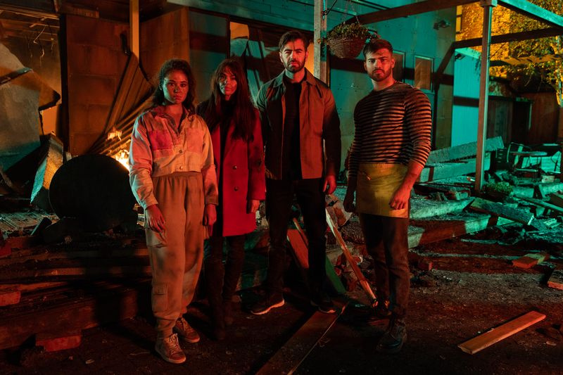O explozie provoacă devastare în Hollyoaks.