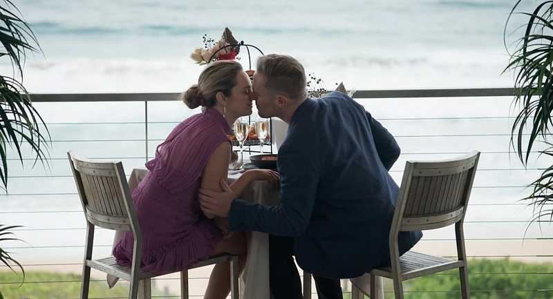 Spoilers de local y visitante, Tori Morgan, Christian Green