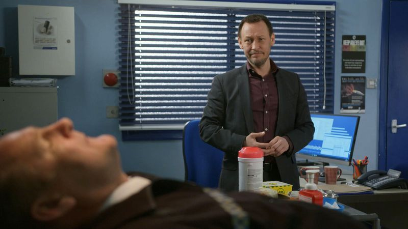 Doctors spoilerit, Rob Hollins, Jimmi Clay