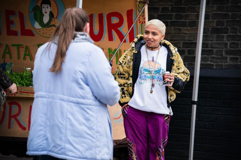 Molly chiede a Bernie di dimenticare la maternità surrogata a EastEnders