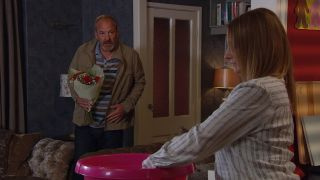 ‚Emmerdale‘-Spoiler: Jimmy King erzählt Nicola von seinem Kuss mit Mandy?
