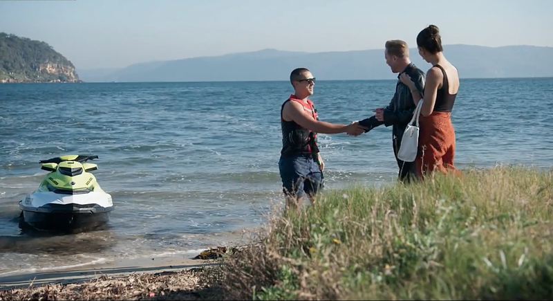 Kodus ja võõrsil spoilerid, Christian Green, Mackenzie Booth, Logan Bennett