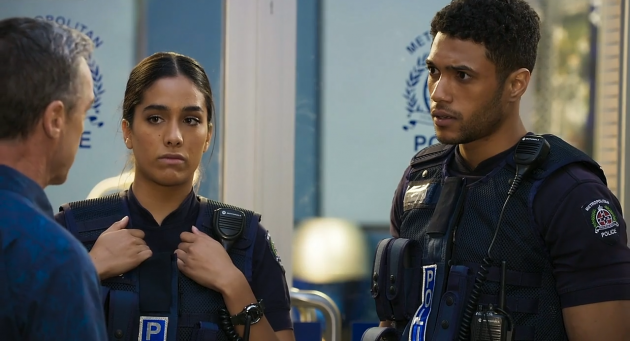 Voisins, Paul Robinson, Yashvi Rebecchi, Levi Canning