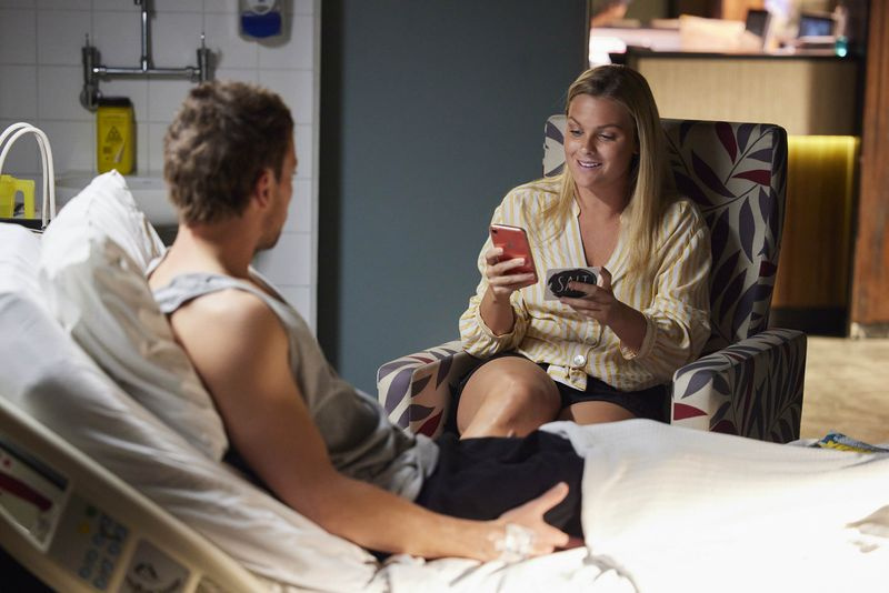 Ο Dean Thompson και ο Ziggy Astoni στο Home and Away
