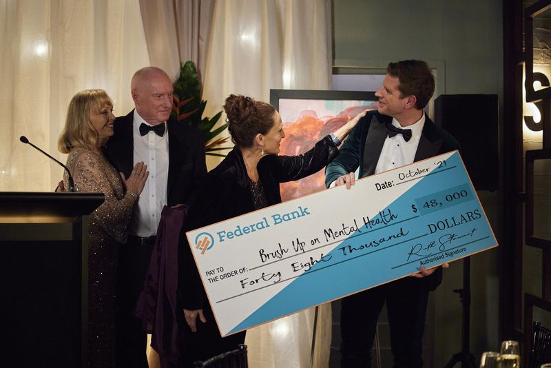 Spoilere acasă și plecat, spoilere acasă și plecat, Alf Stewart, Martha Stewart, Roo Stewart, Sam Mac