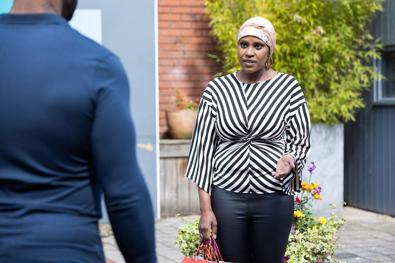 Martine Deveraux snakker med Felix i Hollyoaks